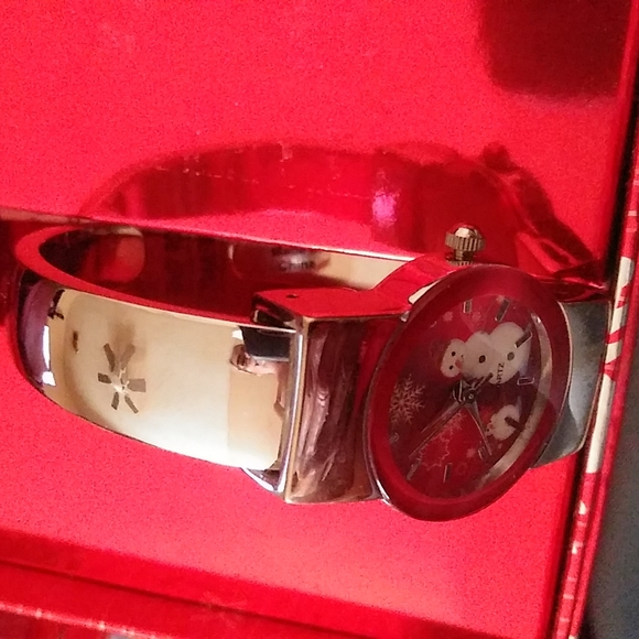 Accutime Christmas Watch - Picture 5 of 5